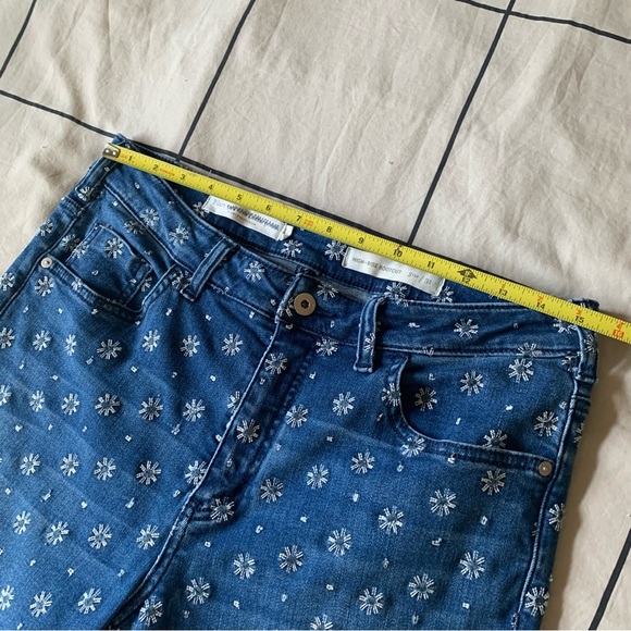 Pilcro by Anthropologie High Rise Bootcut Embroidered Jeans 31 - Picture 6 of 9